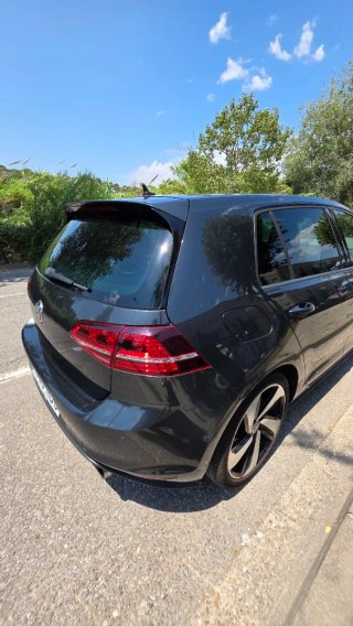 Volkswagen Golf GTI VII TSI 2.0 2014