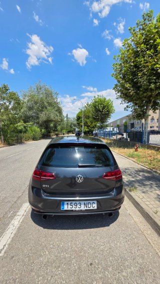 Volkswagen Golf GTI VII TSI 2.0 2014