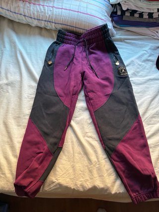 Pantalones Jordan Morado y Negro