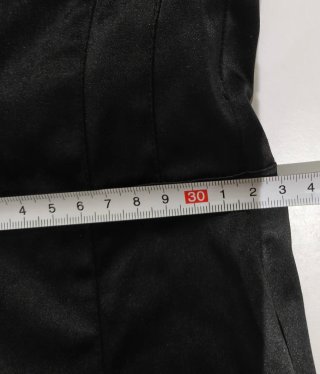 Vestido negro con encaje