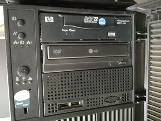 Servidor Intel Xeon 3.20GHz / 2GB RAM