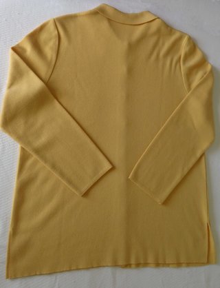 Chaqueta de punto amarilla con bolsillo