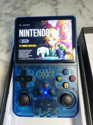 Console di videogiochi blu