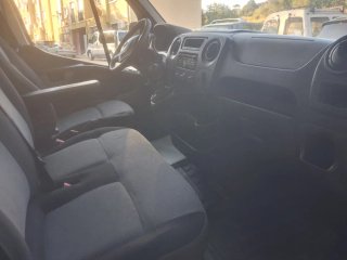Nissan NV400 2015