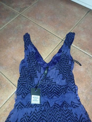 Vestido ONLY morado y negro talla XS