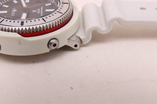Seiko Prospex SNE545P1 Solar Diver's 200m