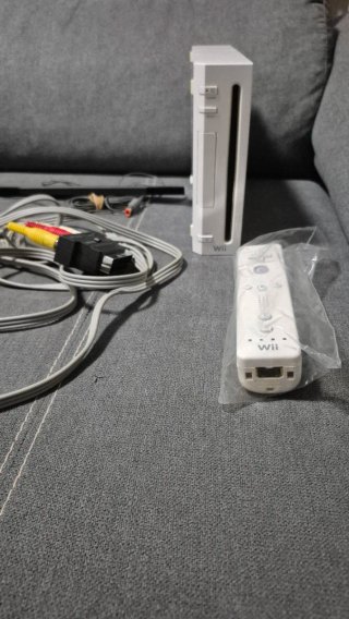 Console Nintendo Wii + Wii Sports
