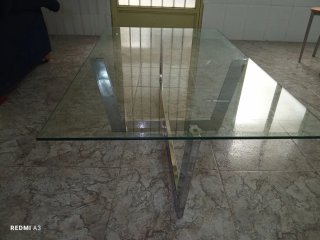Mesa de cristal moderna