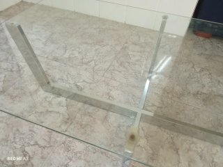 Mesa de cristal moderna