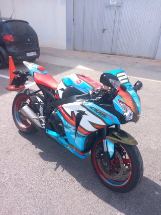 Honda CBR 1000RR Sportbike