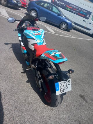Honda CBR 1000RR Sportbike