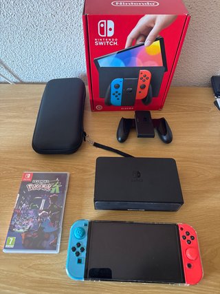 Nintendo Switch OLED + Giochi Pokémon