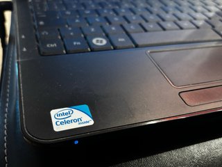 eMachines E525 Notebook - Windows 10 Pro