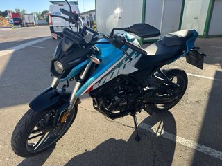 Voge 125R Naked Azul/Blanca