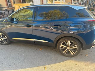 Peugeot 3008 Hybrid 225 CV 2020 – Excelente estado