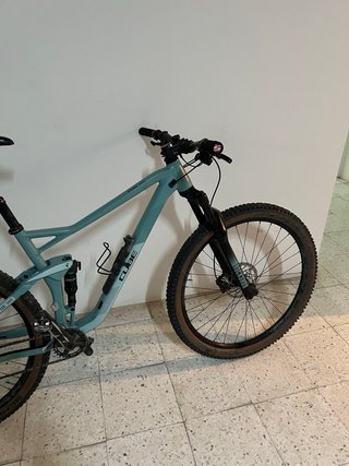 Bicicleta Cube Doble Suspensión