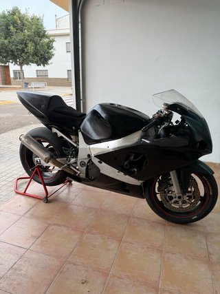 Suzuki GSXR 600 Sportbike Negra/Plata