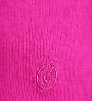 CAMISETA STRADIVARIUS SIN ESTRENAR