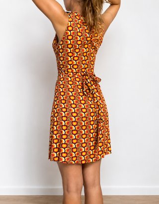 Vestido Totem (Brasil) Estampado Retro