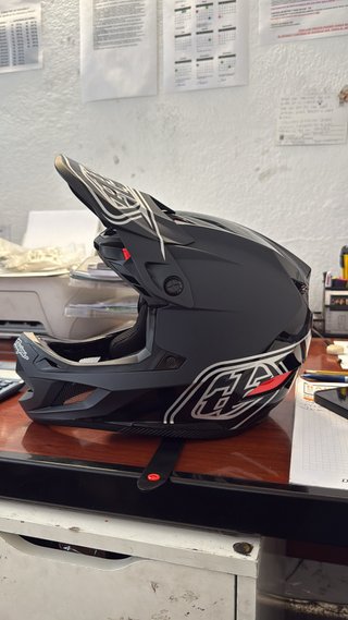 Casco Troy Lee D4 Talla XS Sin Estrenar