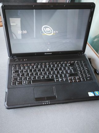 Portátil Lenovo G550