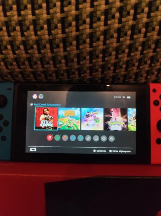 Nintendo Switch + 5 Giochi
