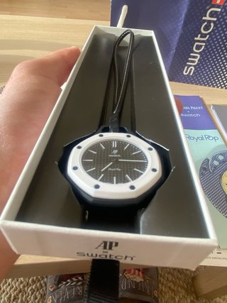 Reloj Swatch Royal Pop AP x Swatch
