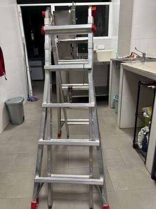 Escalera Faraone teles T5