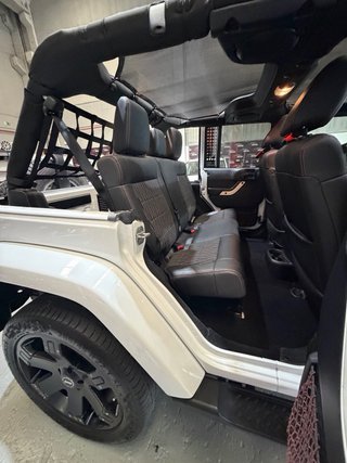Jeep Wrangler Unlimited “Artic”