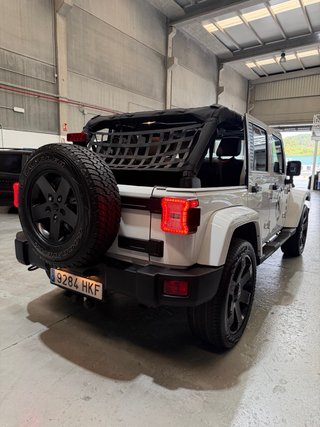 Jeep Wrangler Unlimited “Artic”