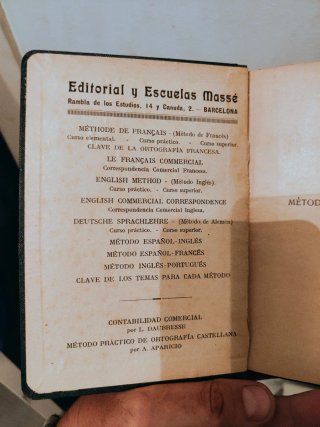 Libro antiguo "Método Práctico de Inglés"