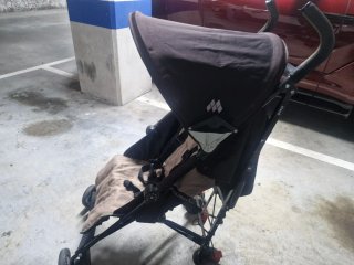 Silla de paseo Maclaren negra y camel