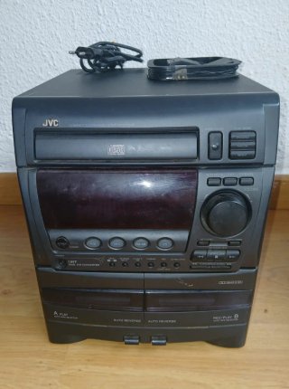 Cadena musical con radio cd y doble radiocaset.