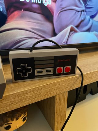 Mini NES Original (sin caja) + 2 Cables Ext.