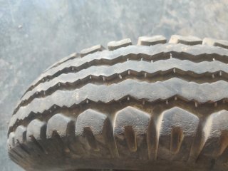 Neumático pirelli remolque 7.00-12
