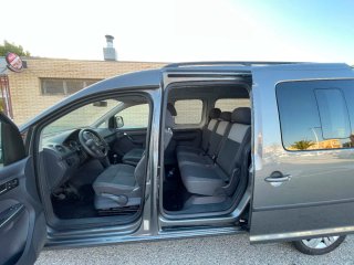 Volkswagen Caddy 2011