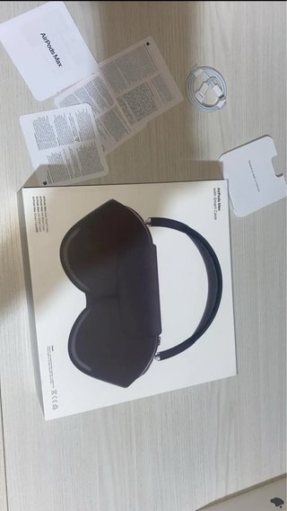 Apple AirPods Max Space Gray