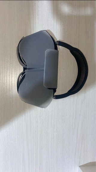 Apple AirPods Max Space Gray