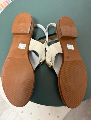 Sandalias Sparwoman blancas y doradas