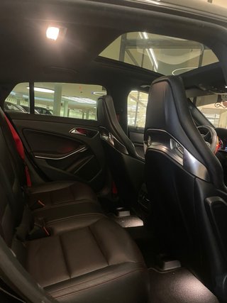 Mercedes CLA  AMG 2016 381CV CON BAGUETS Y TECHO