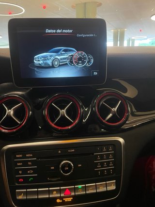 Mercedes CLA  AMG 2016 381CV CON BAGUETS Y TECHO