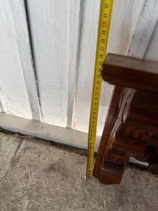 Perchero de madera maciza tallado