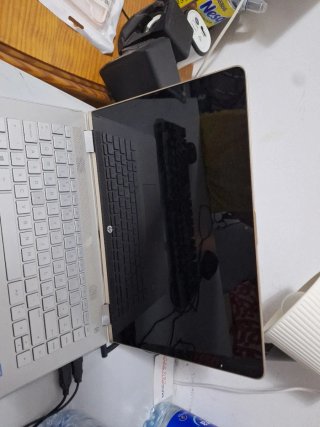 Portátil HP Táctil i3