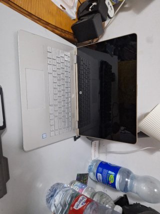 Portátil HP Táctil i3