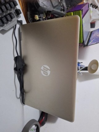 Portátil HP Táctil i3