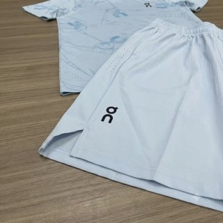 Conjunto On Running camiseta y pantalón corto