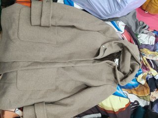 Abrigo beige con capucha Zara