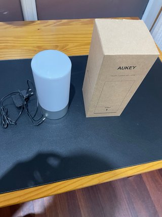 Lámpara LED Táctil Aukey Multicolor