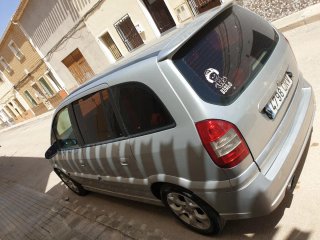 Opel Zafira 2004