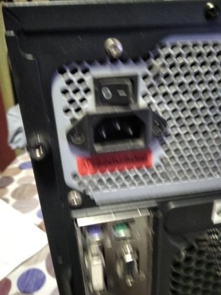 Torre PC Hiditec Negra